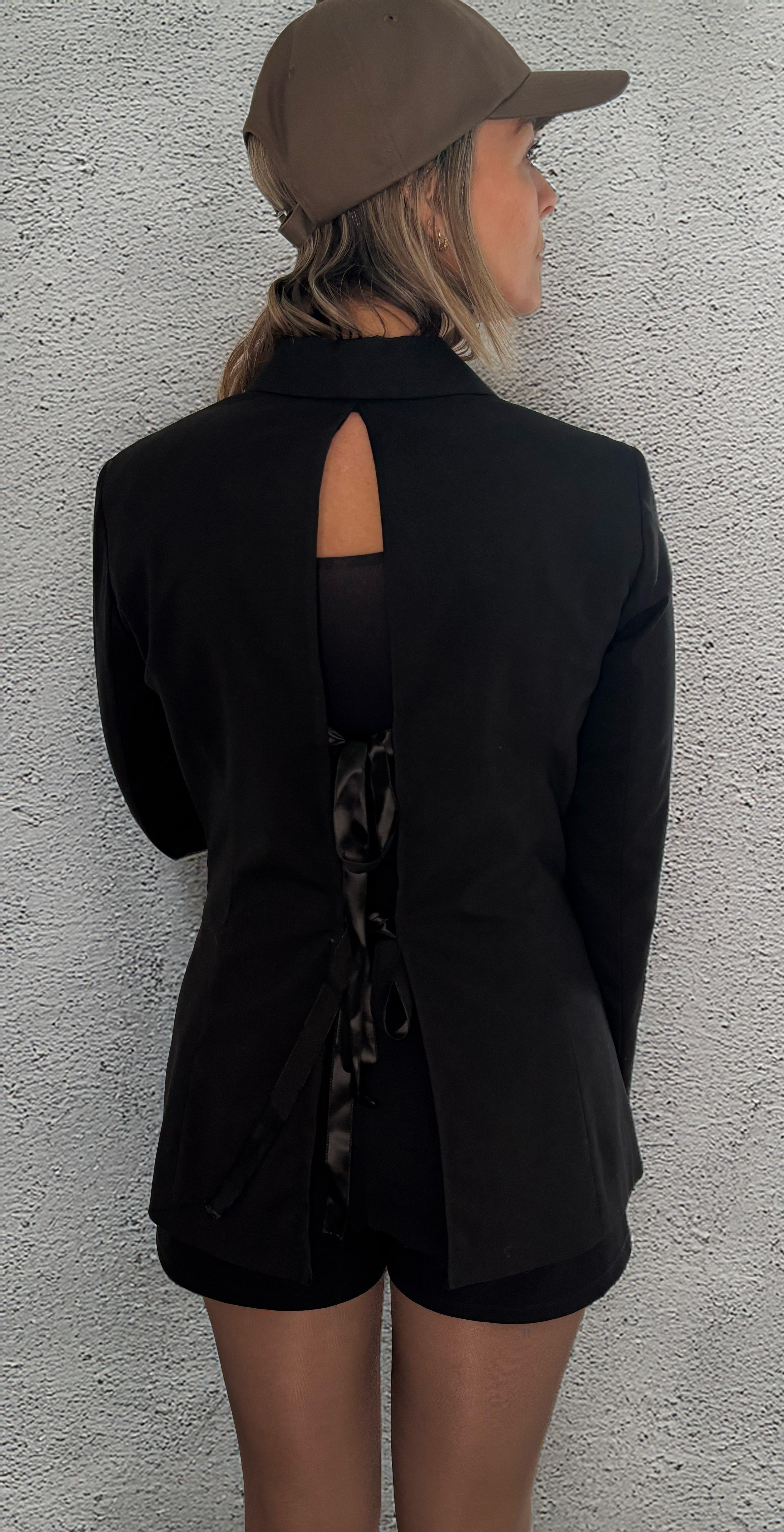 Blazer | B L A C K bow |